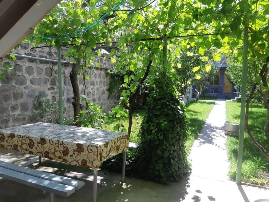 Andranik B&B Goris Exteriör bild