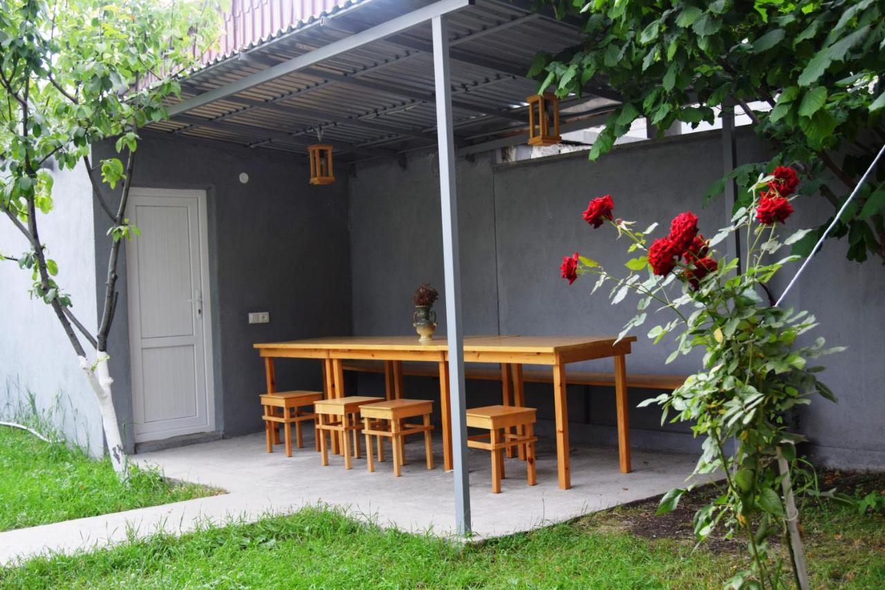 Andranik B&B Goris Exteriör bild