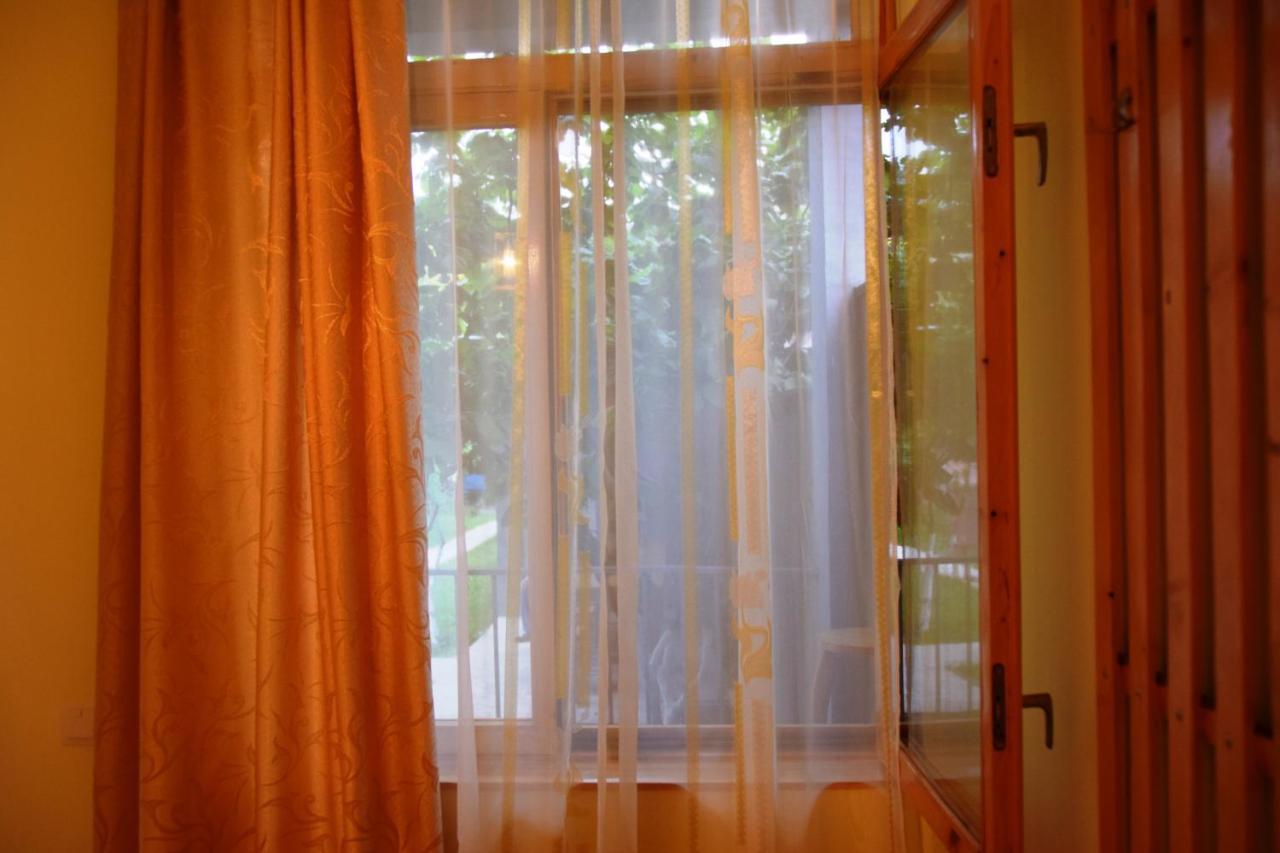 Andranik B&B Goris Exteriör bild